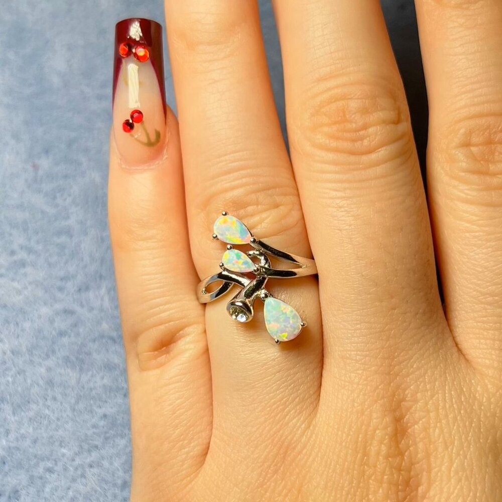 925 Sterling Silver Buenas Vibras Simulated White Opal Ring